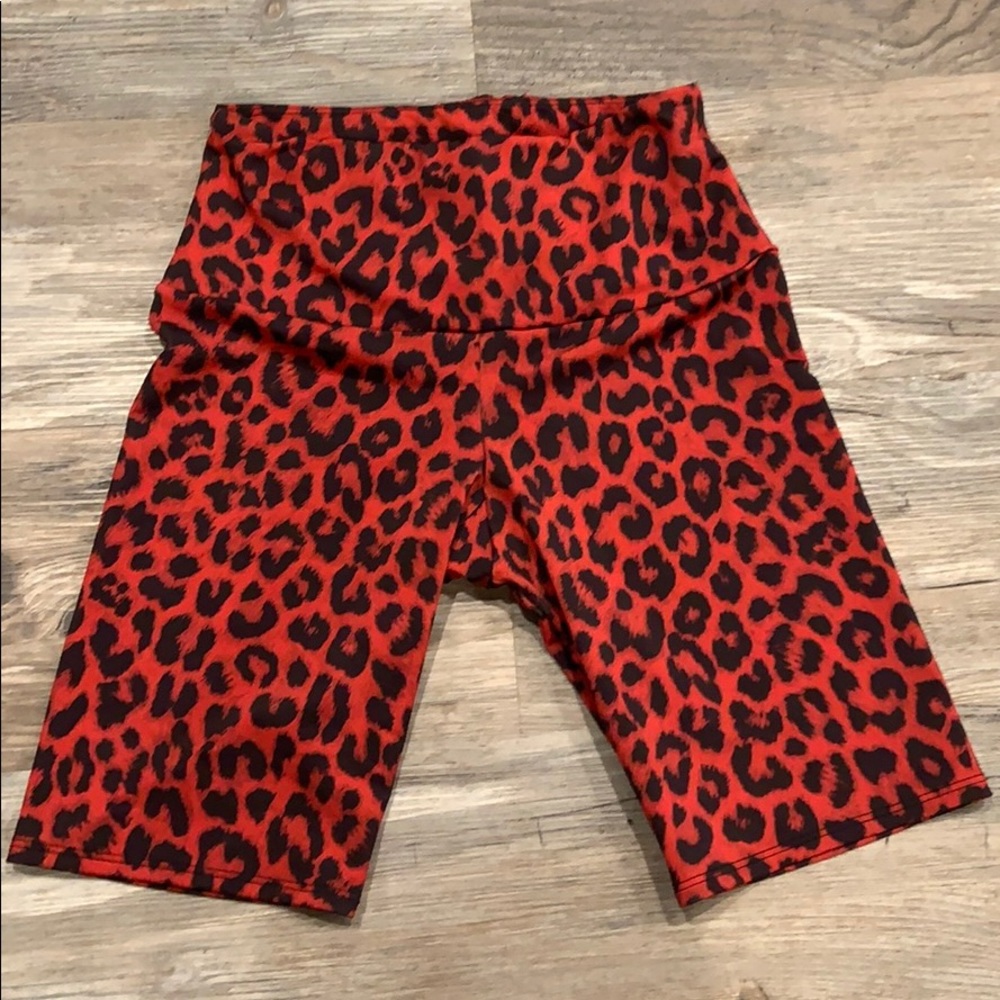 Onzie Red Leopard Print Bike Shorts, M/L, like new